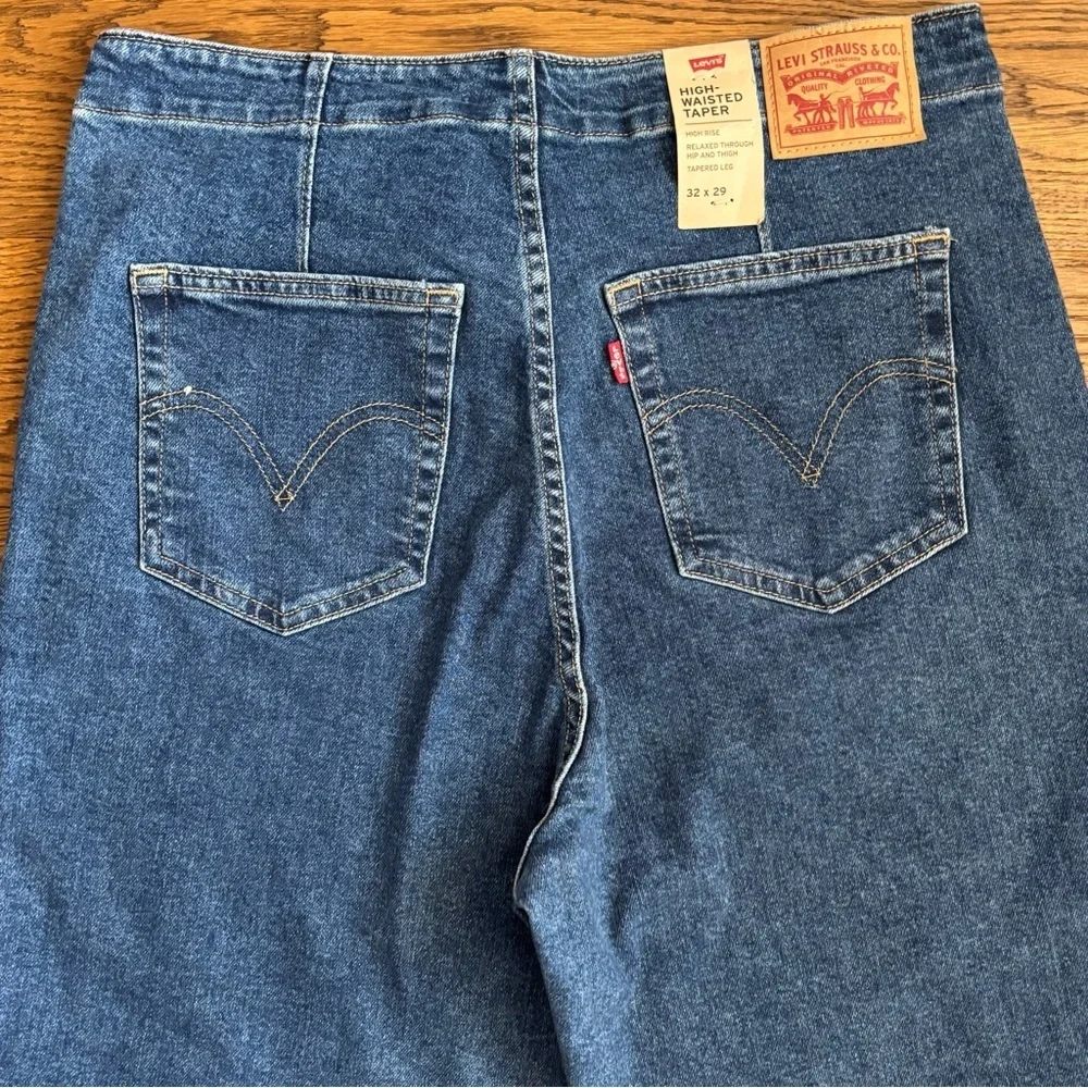 Levi’s High-Waisted Tapered Jeans - Picture 8 of 10